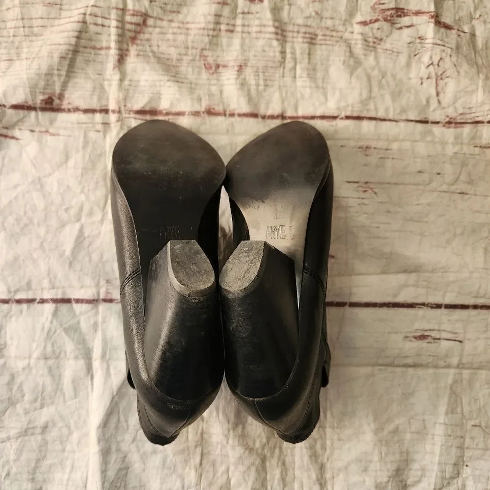 Frye Reina Leather Western Ankle Bootie Size 9.5